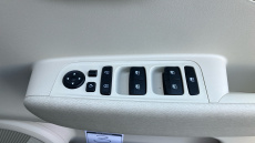 Hyundai INSTER 85kW 02 49kWh 5dr Auto Electric Hatchback